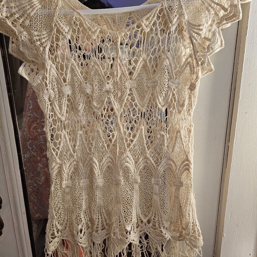 Various crochet Fringed And Ruffled Bundle - Picture 6 of 13